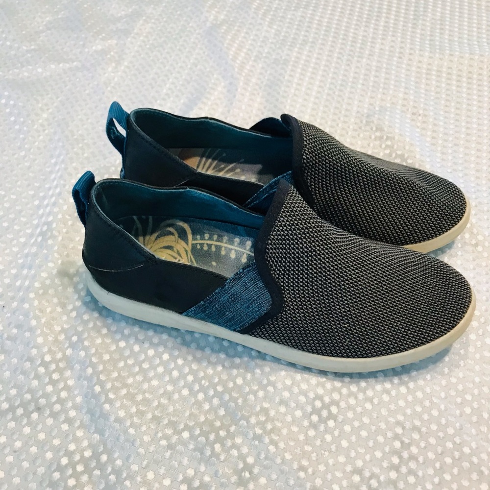 Olukai‎ sneakers